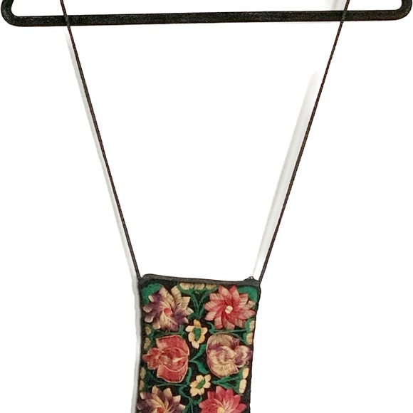 Boho Floral Embroidered Crossbody Bag with Fringe - Picture 3 of 10